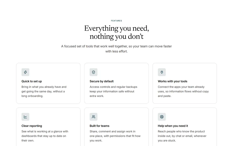 Preview of the “3-column icon cards” section pattern with its placeholder content